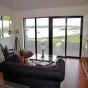 Ostan Gweedore Deluxe Apartments בנבג מראה חיצוני תמונה